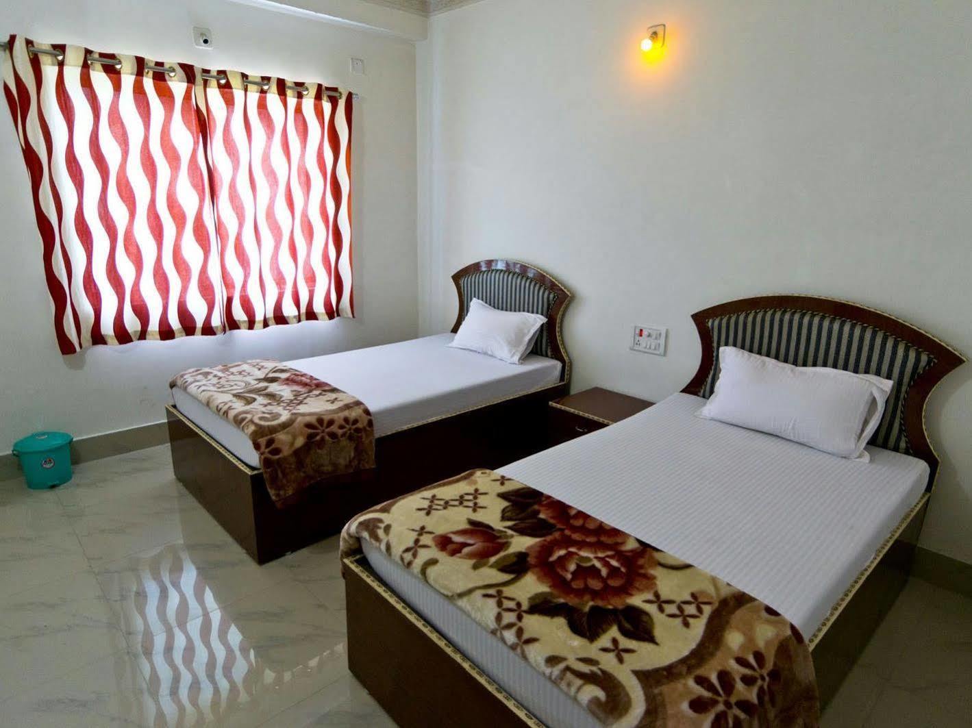 Swagat Guest House Bodh Gaya Exterior photo